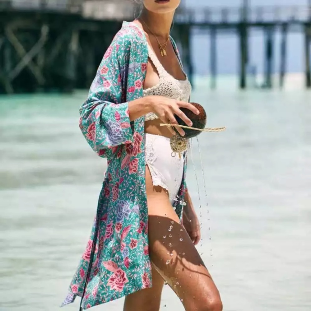 SOLD OUT Teal Boho Floral Short Kimono Wrap Coverup Robe - Picture 2 of 15